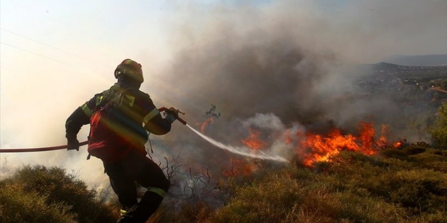 ΕΚΤΑΚΤΟ - Πάφος: Φωτιά κοντά στην Τραχυπέδουλα - Συναγερμός στην Πυροσβεστική