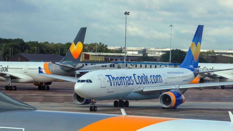 Επηρεάζει την Κύπρο η κατάρρευση του Thomas Cook - Σύσκεψη στο Υφυπουργείο Τουρισμού