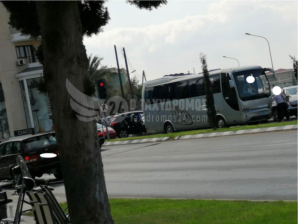 Πάφος: Τροχαίο ατύχημα με λεωφορείο - ΦΩΤΟΓΡΑΦΙΕΣ