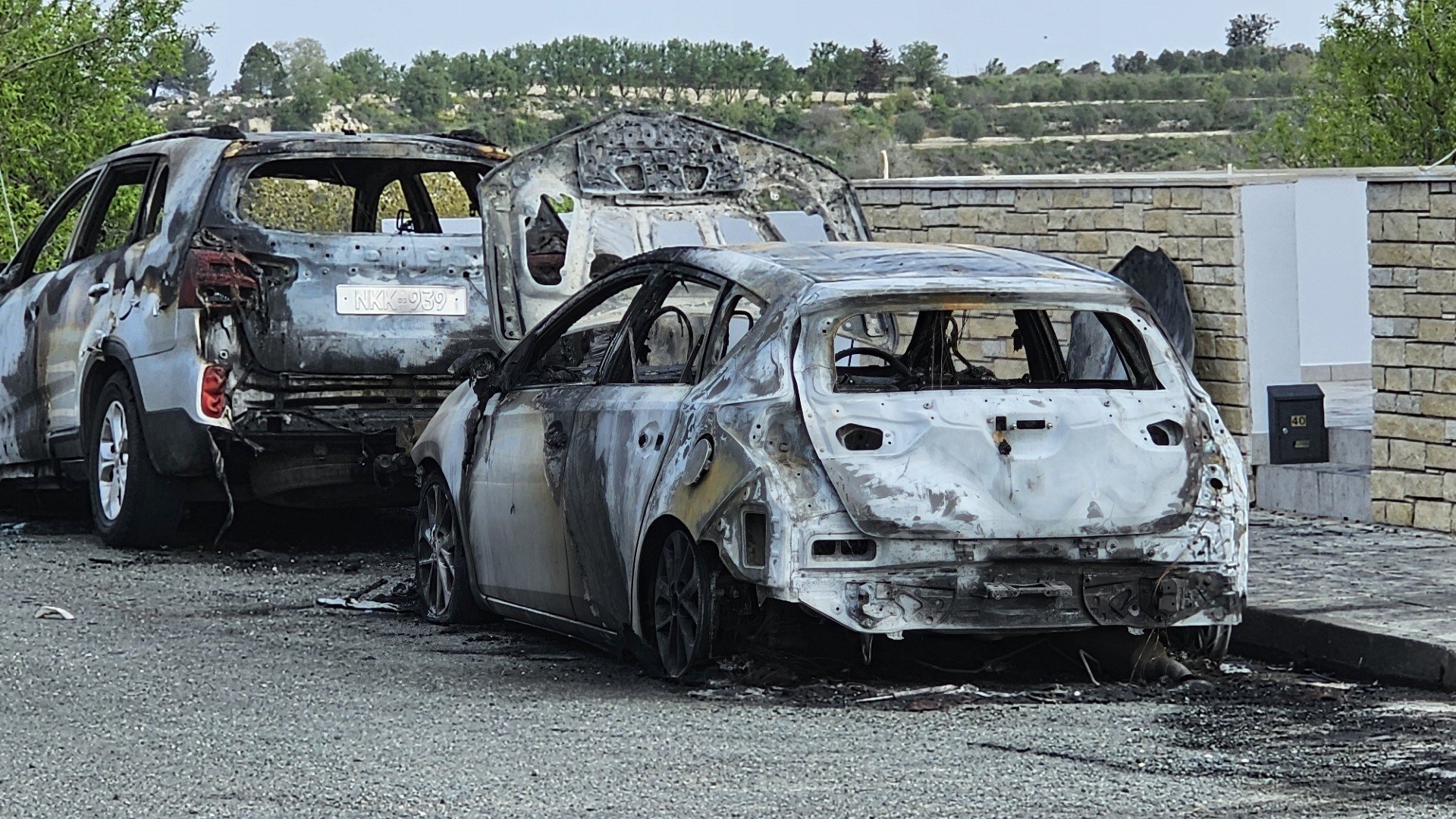 Πάφος: Φωτιά σε δύο οχήματα ζεύγους