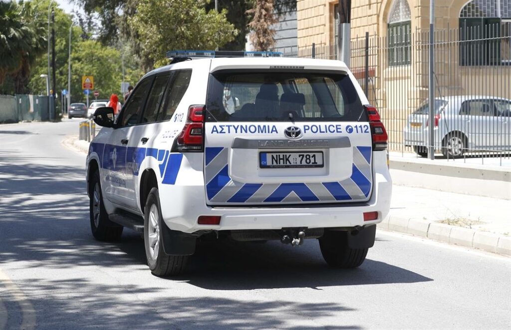 Σύλληψη αιτητή πολιτικού ασύλου στο αεροδρόμιο Πάφου για πλαστοπροσωπία