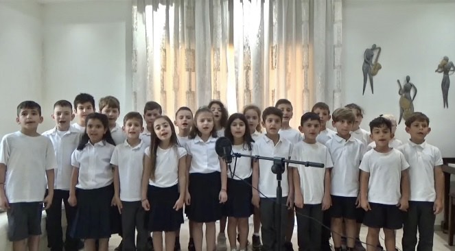 Ρίγη συγκίνησης: Συγκλονιστικό τραγούδι για τα 50 χρόνια εισβολής από μαθητές του «Κουπάτειου» Δημοτικού (ΦΩΤΟ)