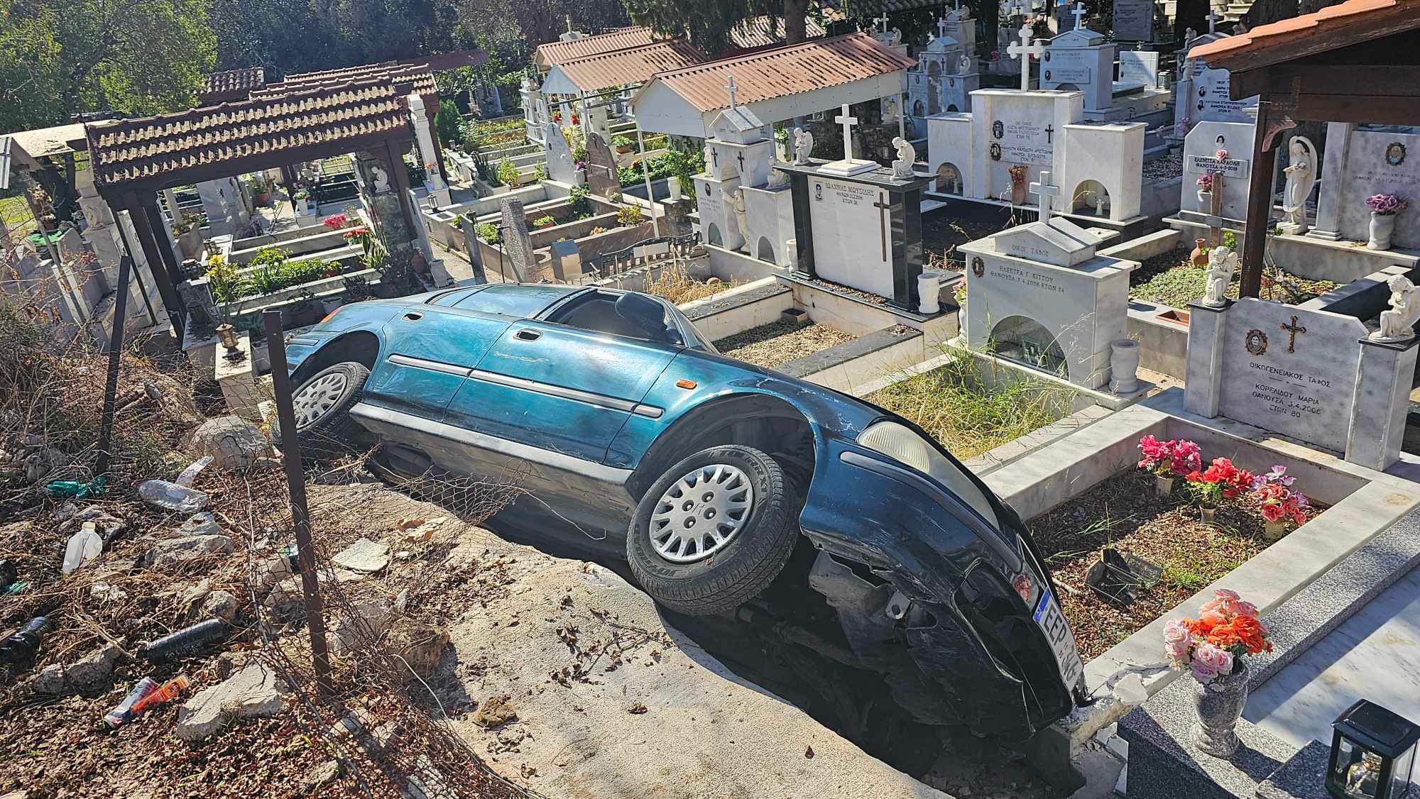 Πάφος: Αυτοκίνητο 