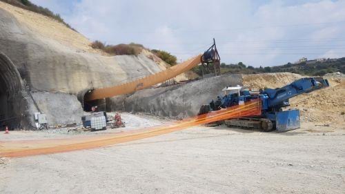 Έπρεπε να είχε τερματιστεί η σύμβαση για δρόμο «πριν από μήνες» λέει ο Δήμ.Πόλης